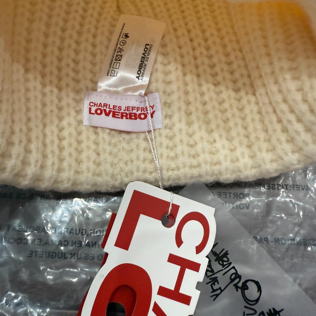 CHARLES JEFFREY LOVERBOY クリーム ニット帽