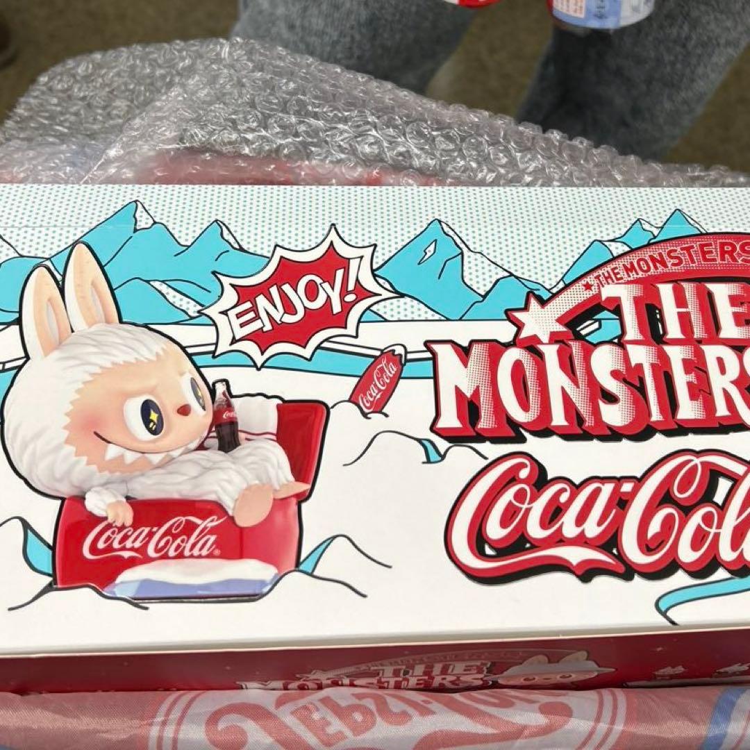 THE MONSTERS コカ・コーラ ブラインドボックスLABUBU