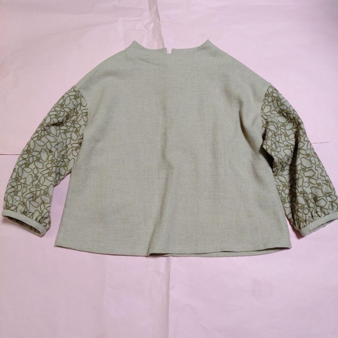 群言堂リネンウール刺繍袖プルオーバー