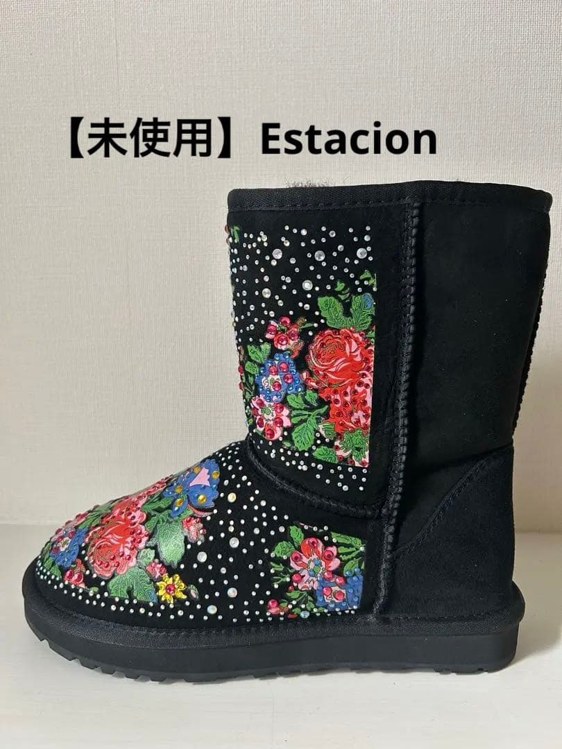 【未使用】エスタシオン 花柄刺繍　黒ムートンブーツ