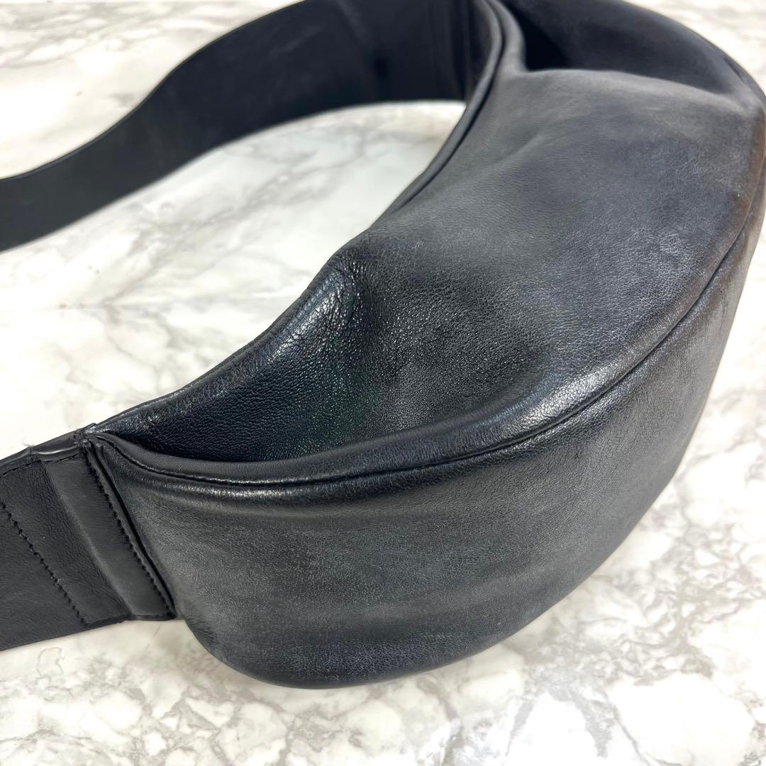 コ*モ様 COS コス ボディバッグ 羊革 プリーツベルトバッグ 黒 closs