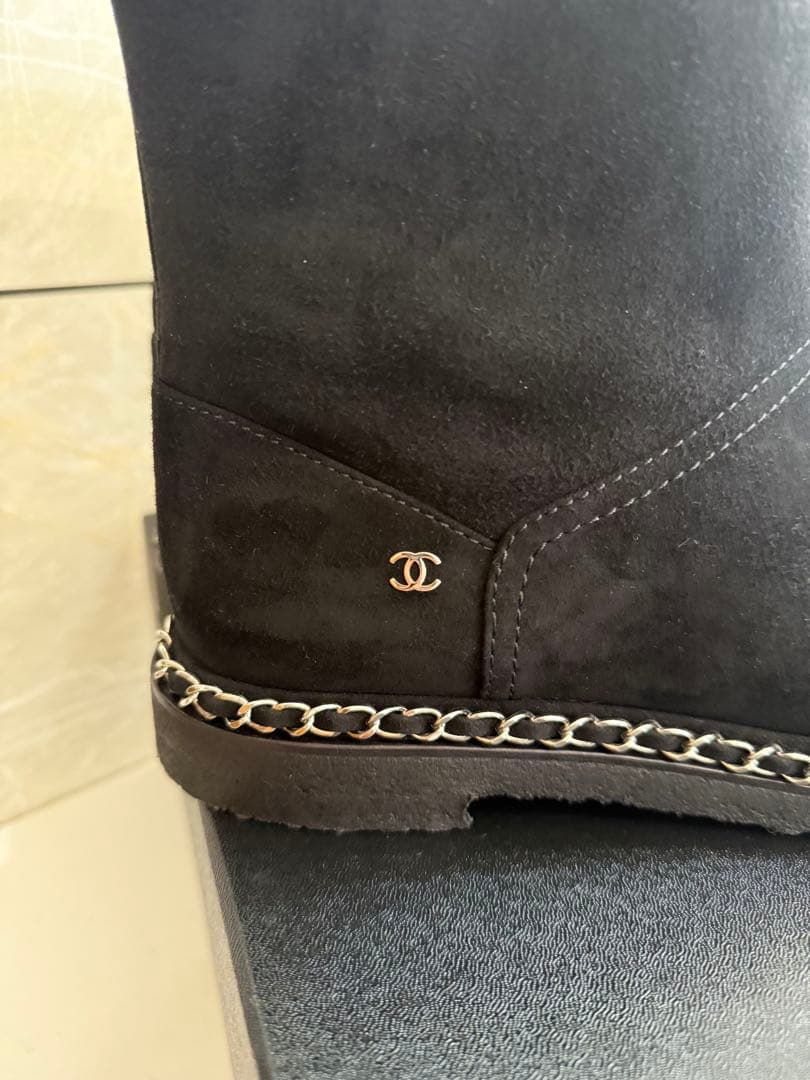 CHANEL ムートンブーツ　40 美品　中古　送料込