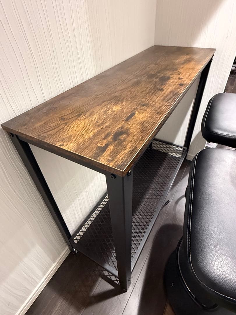 カウンターテーブルとチェアセット