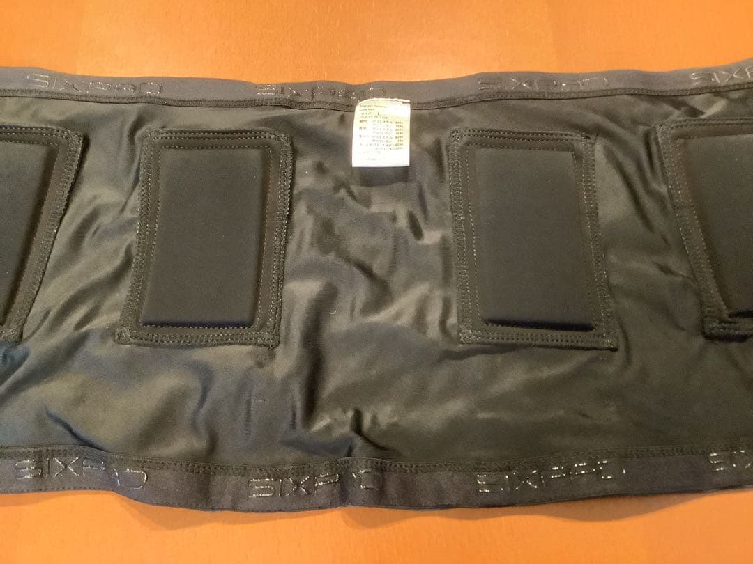 【美品】シックスパッド パワースーツ ライトコアベルト L ➕専用コントローラー