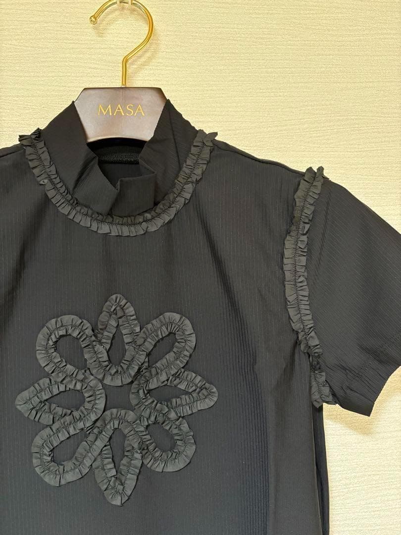 【新品】サウスケープゴルフウェア　ハイネック　花モチーフ⚫︎トップス　半袖