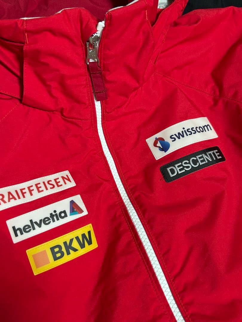 DESCENTE デサント　スキーウェア　男の子　スイスチームモデル　160