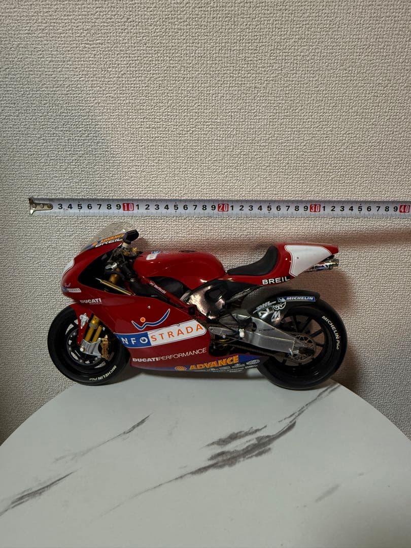 【希少・1/6】ドゥカティ Desmosedici GP3 金属製模型