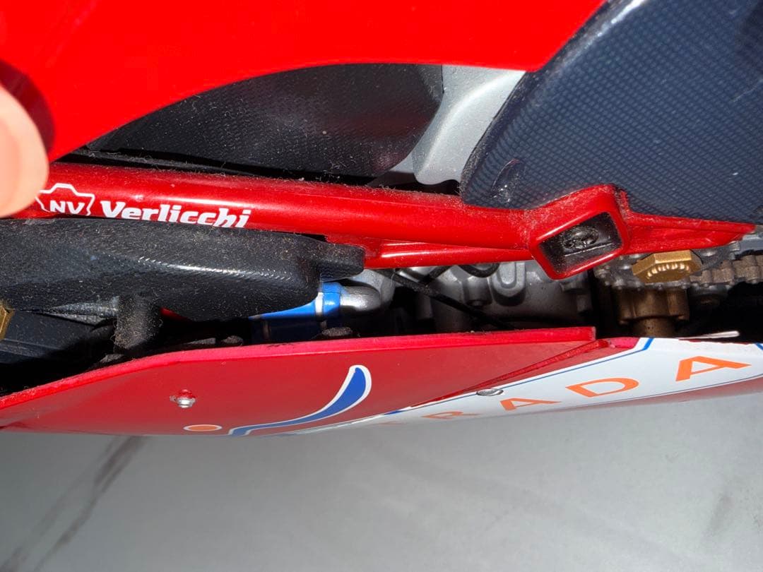 【希少・1/6】ドゥカティ Desmosedici GP3 金属製模型