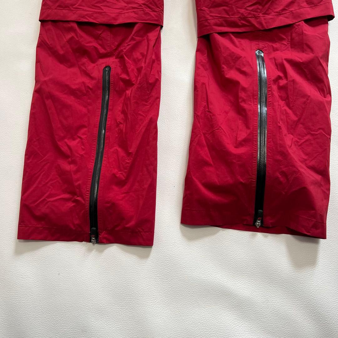 【レインウェア】マスターバニーエディション ゴルフパンツ 雨 耐水 レッド 総柄