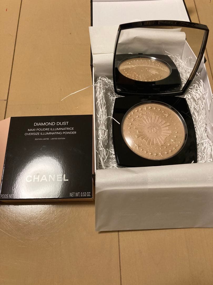 CHANEL DIAMOND DUST ハイライトパウダー 2024クリスマス