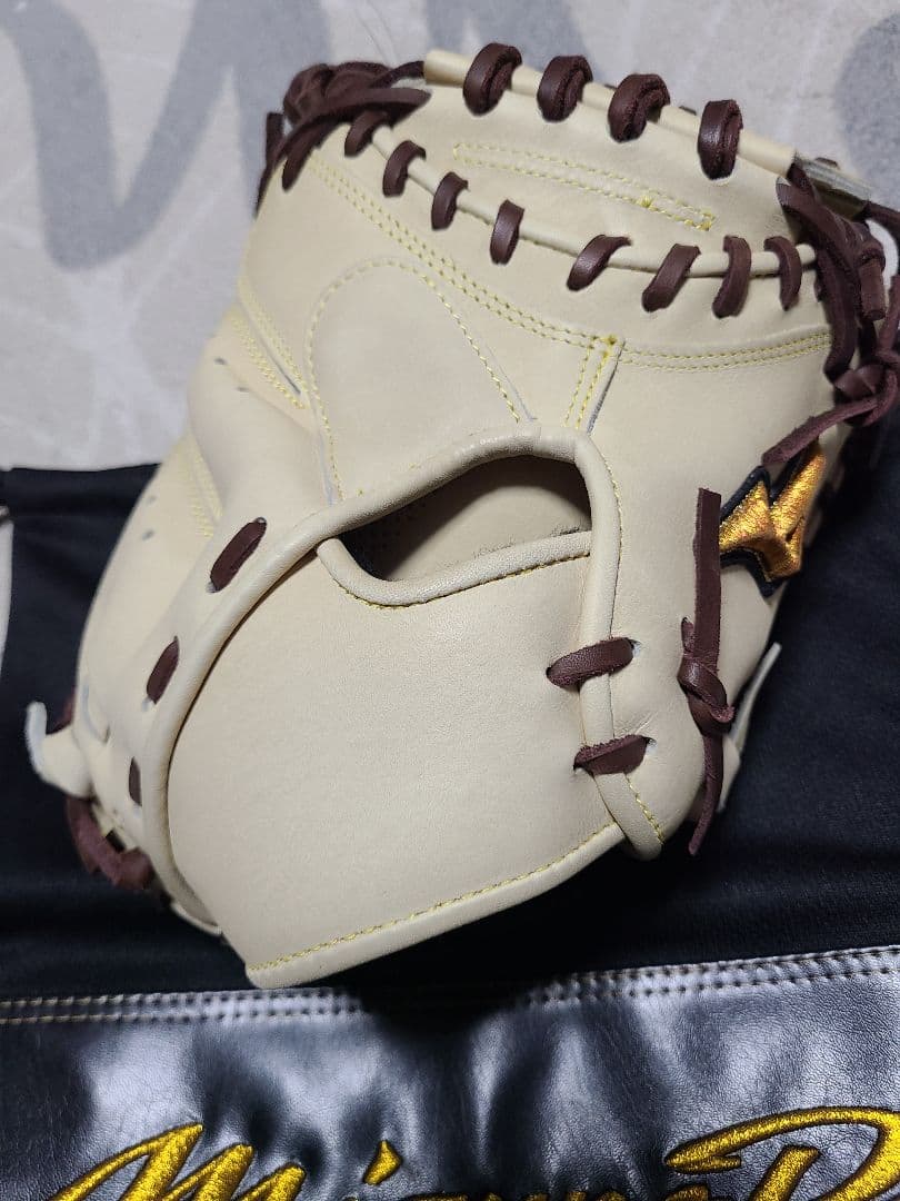 ミズノ　硬式 グラブ 捕手用 ミズノプロ 號 SAKEBI　1AJCH30120