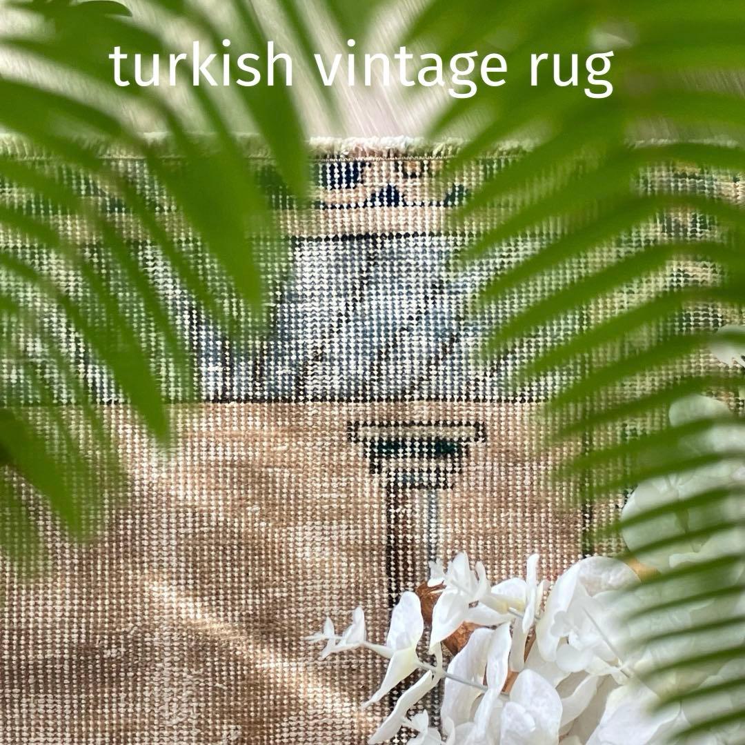 アート✳︎塔✳︎シャンデリア　キャラメルベージュ　ブルー　トルコヴィンテージラグ