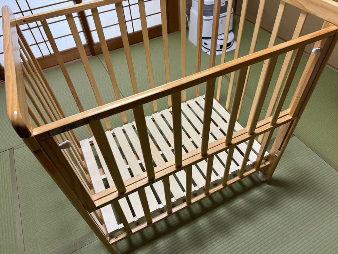 ミニサイズ ベビーベッド 60x90cm ヤトミ　キャスター付き　ナチュラル