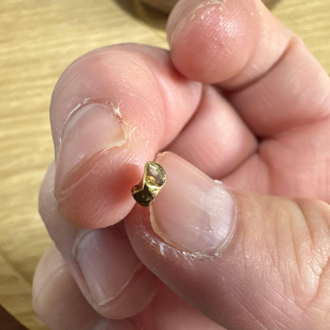 本日までの出品！1117 loro K18 両耳用　キャッチだけは一つのみ