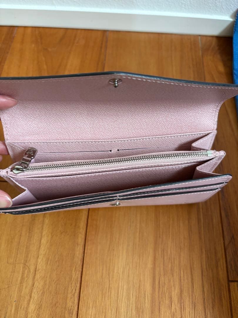 ルイヴィトン　ピンク エピ　長財布