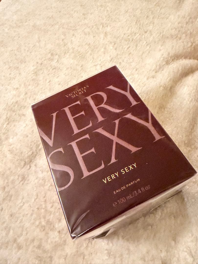 Victoria Secret “very sexy 100ml”