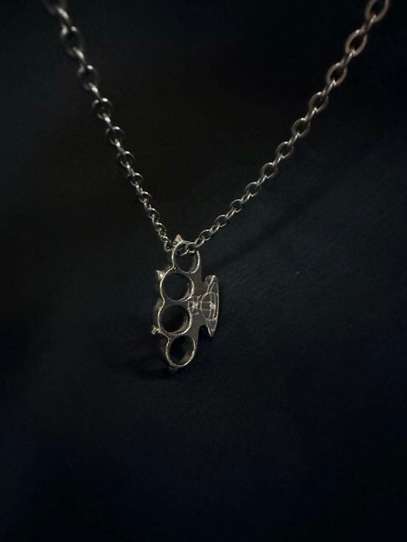 Vivienne Westwood ナックルオーブ ネックレス シルバー