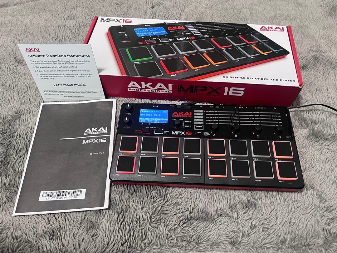 AKAI MPX16 サンプラー　16パッド×10バンク　さらにSDで増設可能