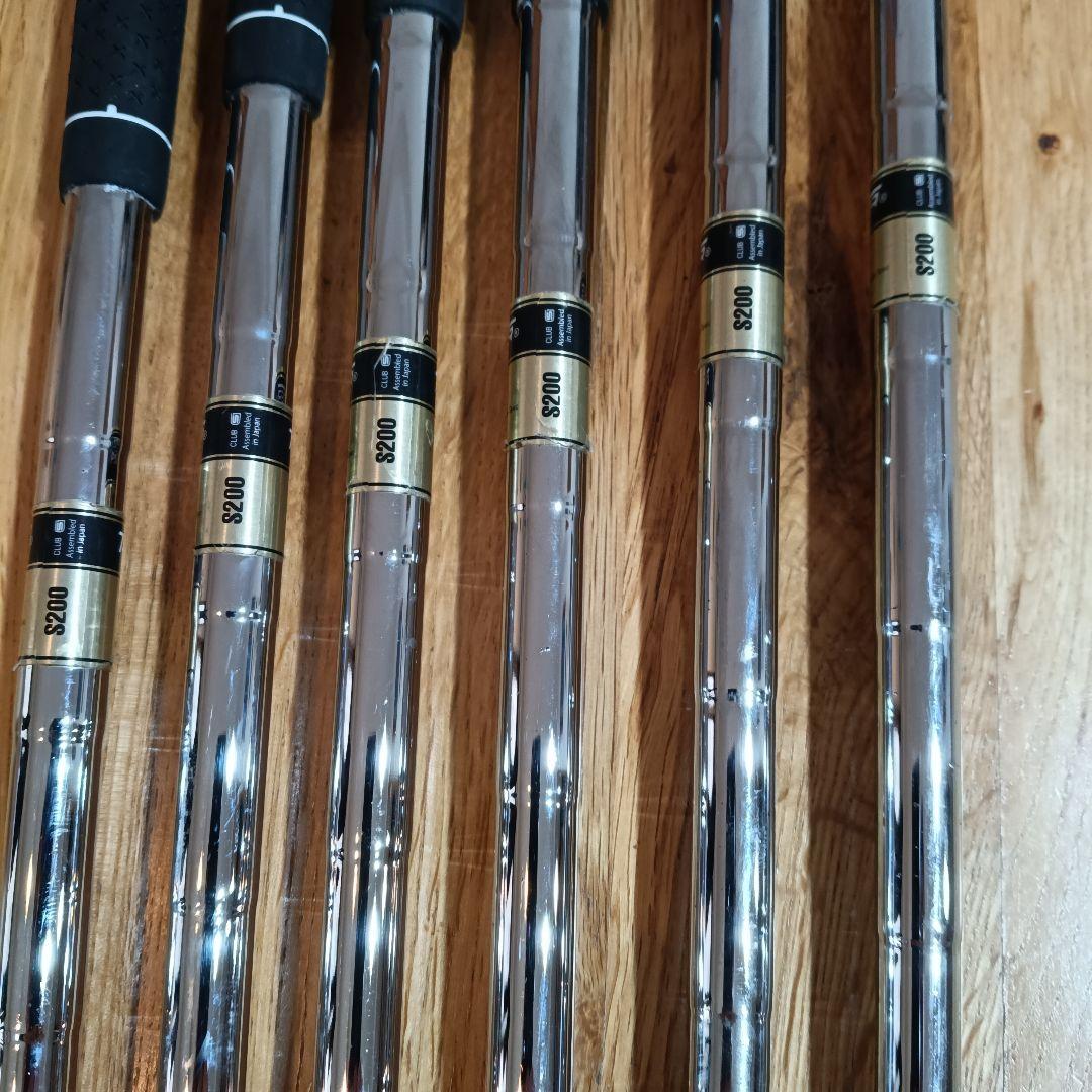 スリクソン　Z745アイアンセット P-5I DG200