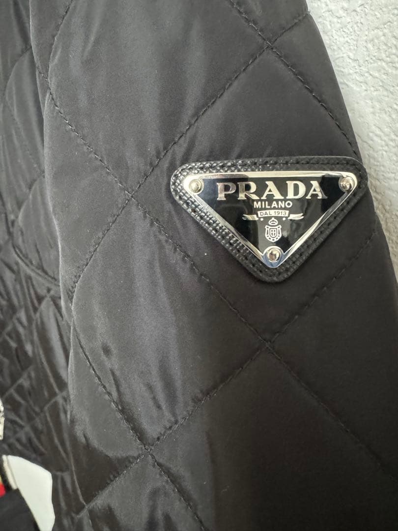 【極美品】PRADA ブラック キルティング ダウンジャケットブラックプラダ50
