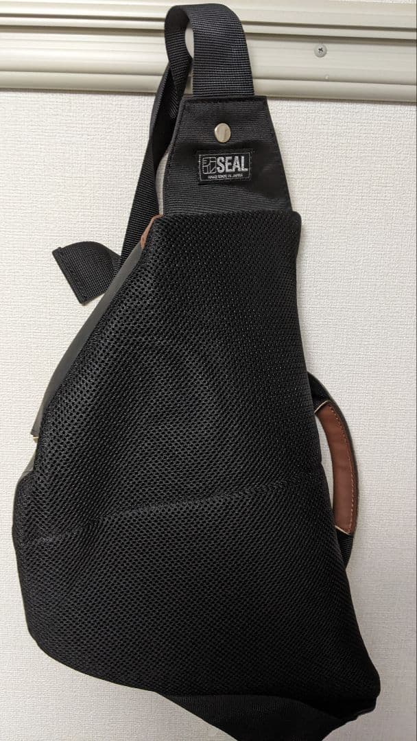 【新品】SEAL　ワンショルダーバッグ TRIANGLE LARGE