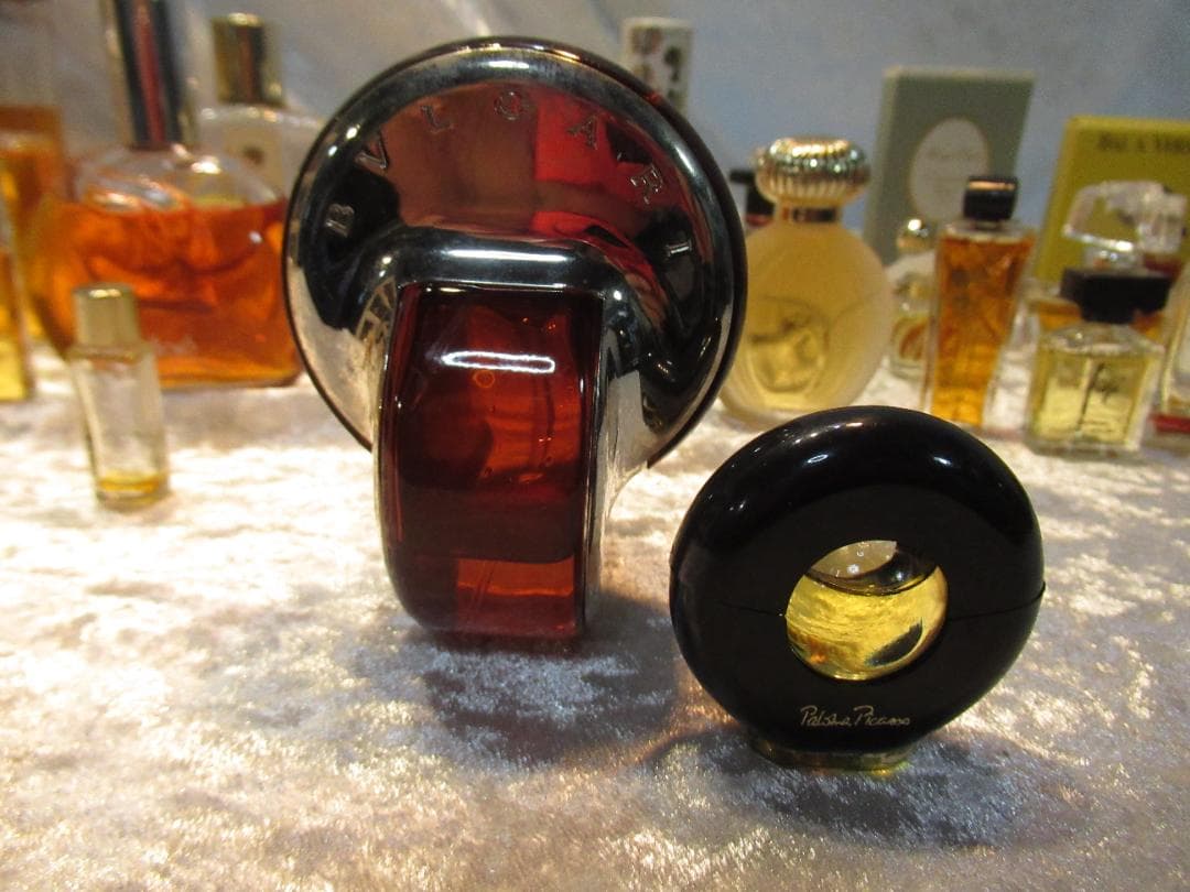 香水瓶30個　シャネル　ディオール　ブルガリ　ラリックなど