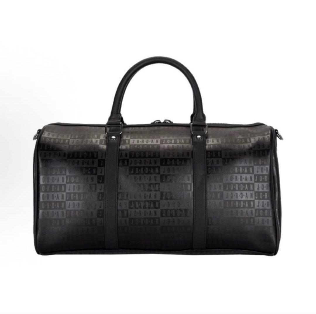 海外限定NIKE JORDAN 大容量キャリーバッグ HA6466-013