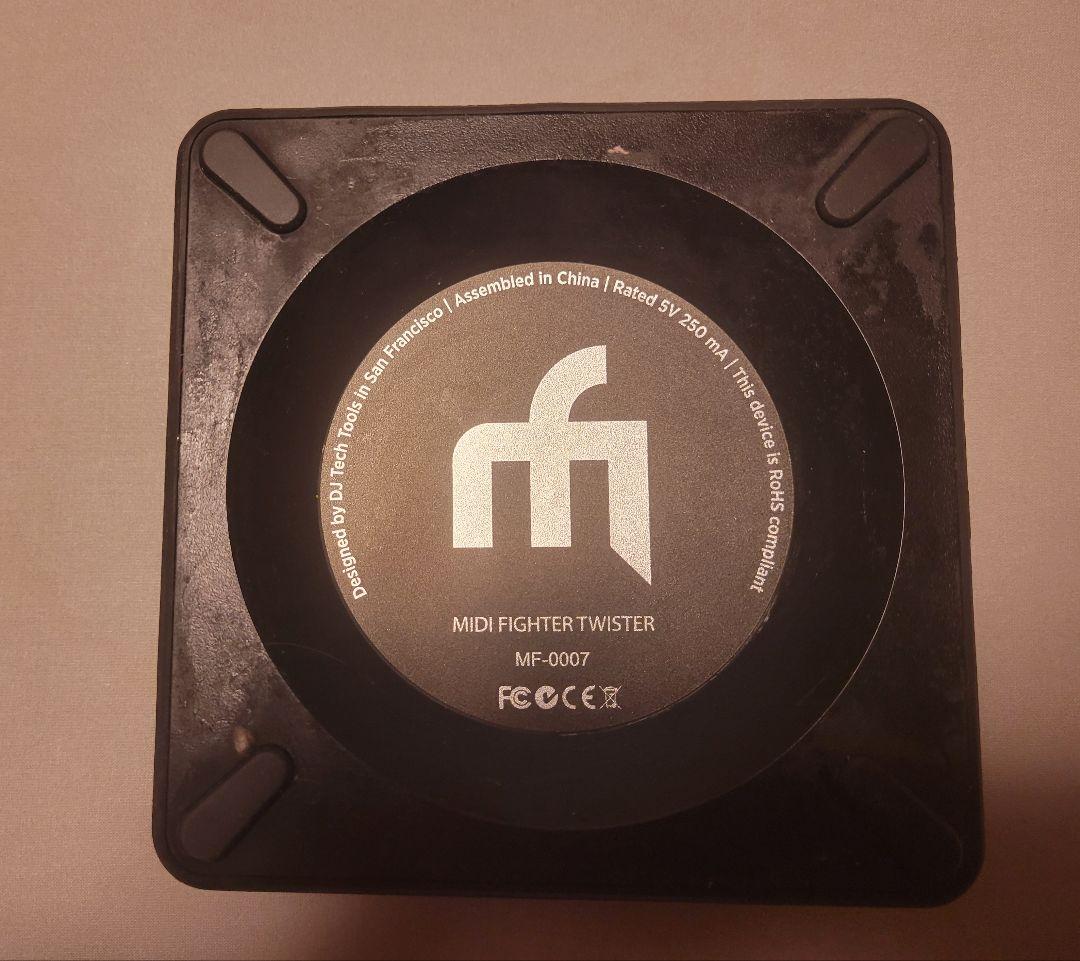 DJ機材 MIDI FIGHTER TWISTER MF-0007