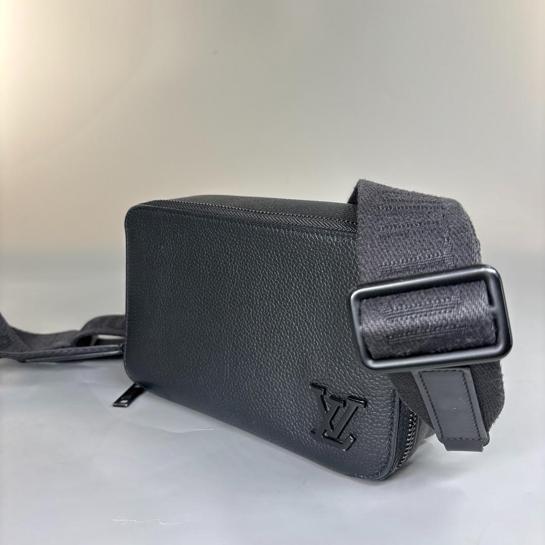 新品同様IC ルイヴィトン アエログラム アルファウエアラブルウォレット メンズ