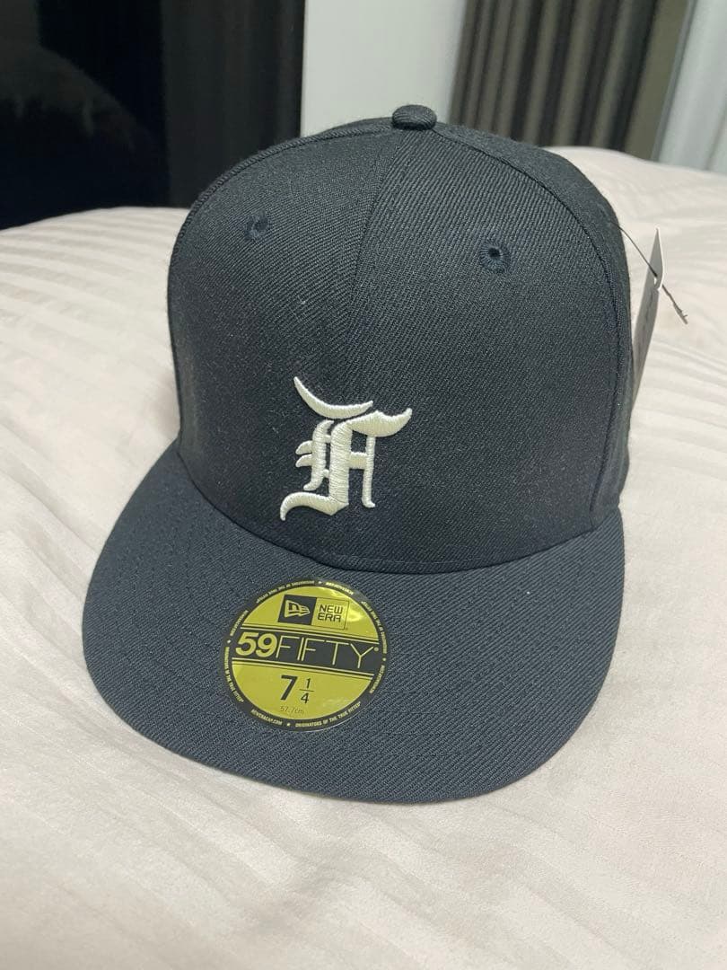 フィアオブ　ゴッド　エッセンシャルズ　ニューエラー　キャップ