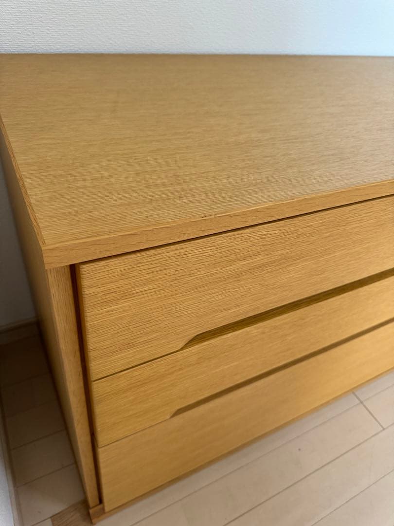 美品 IDC大塚家具 府中家具 焼印有 楢材チェスト 国産 高品質 幅136cm
