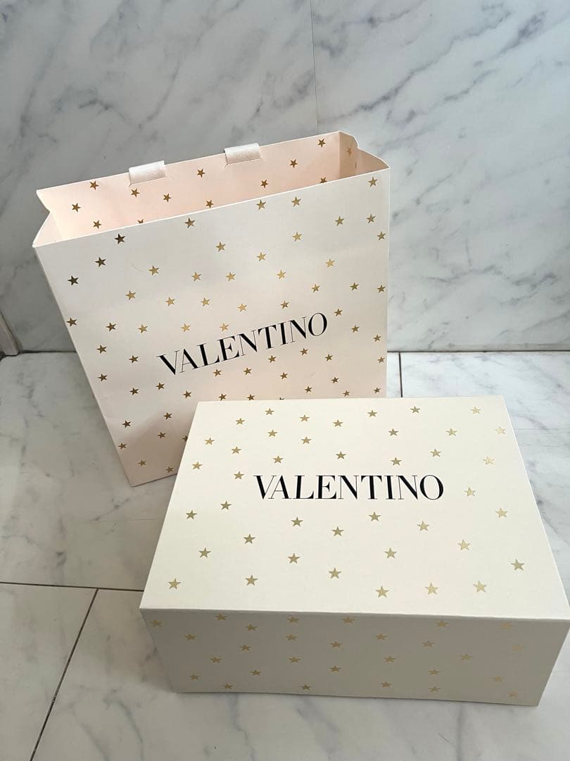 【新品】VALENTINO BORN IN ROMA 4本セット ギフトBOX付