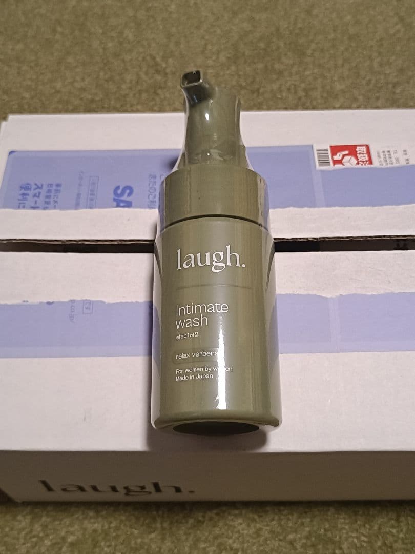 laugh. Intimate Wash 本体100ml 詰替用100ml×2個