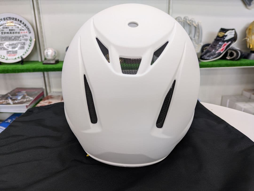 ★新品未使用★ZETT硬式用ヘルメットLサイズ　ホワイトつや消し　ガードあり