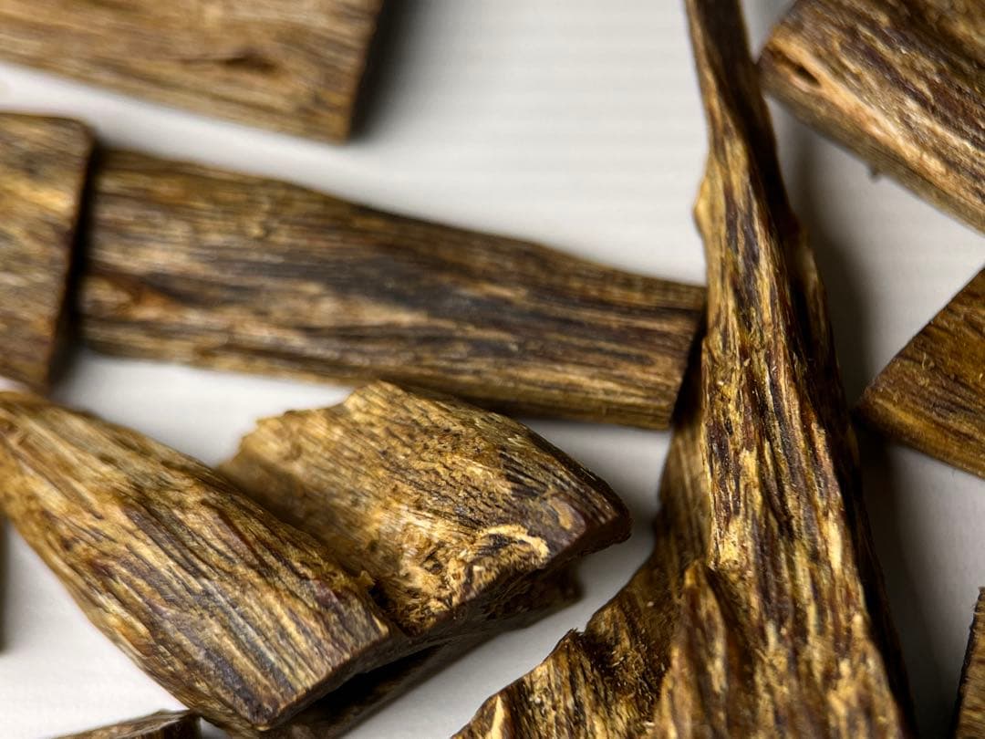 お香 天然沈香 六国五味聞香用 伽羅 香木 3ーSー10.258