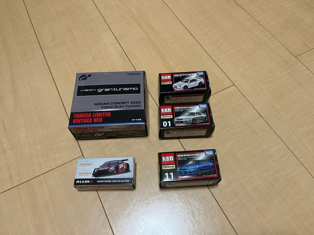トミカ　GTRセット