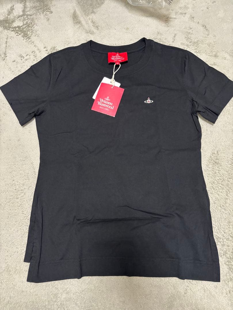 値下げ❗️【新品】ヴィヴィアン Tシャツ