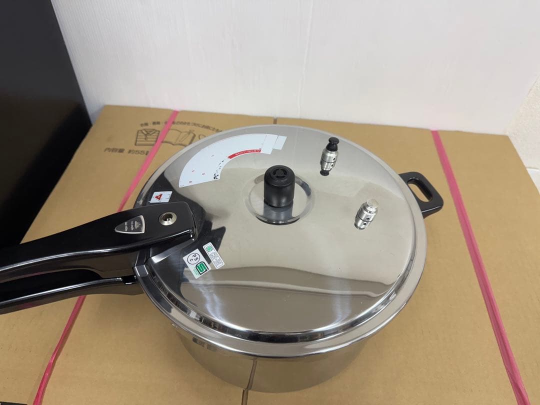 ステンレス製 圧力鍋 大容量 約8L AOYAGI CORPORATION