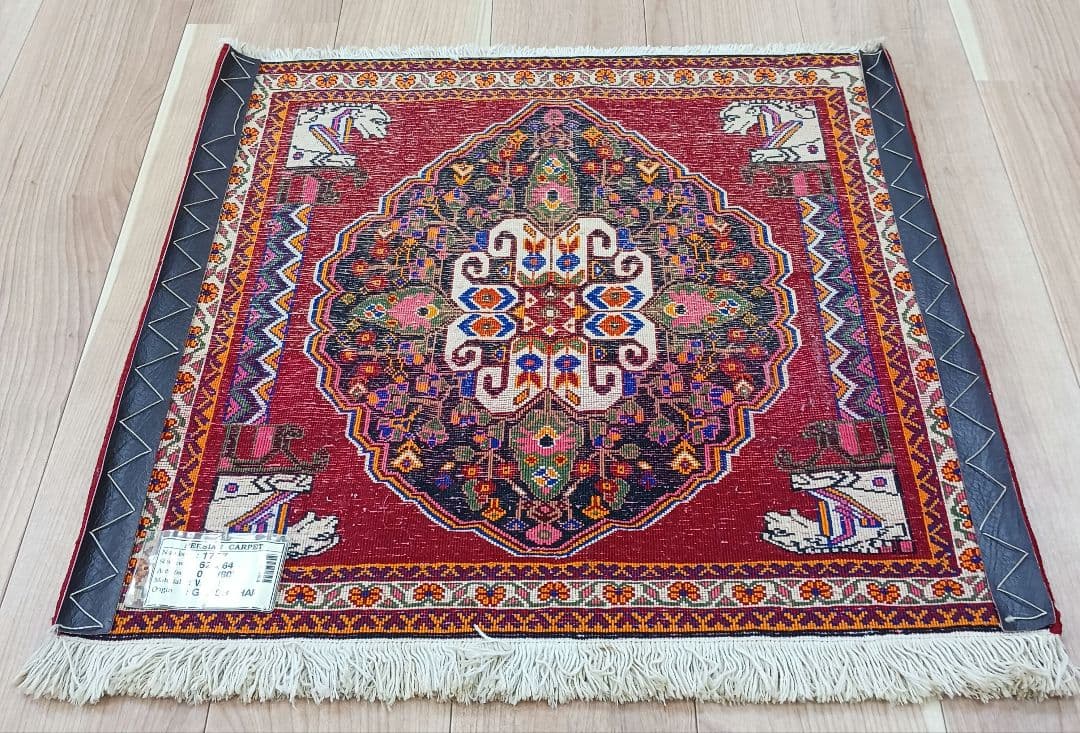 Y3061 ペルシャ絨毯 カシュガイ ウール 手織り 62×64㎝