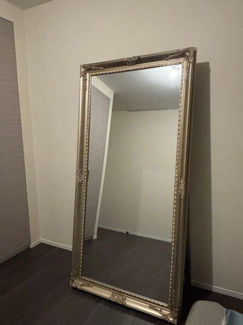 大型装飾スタンドミラー