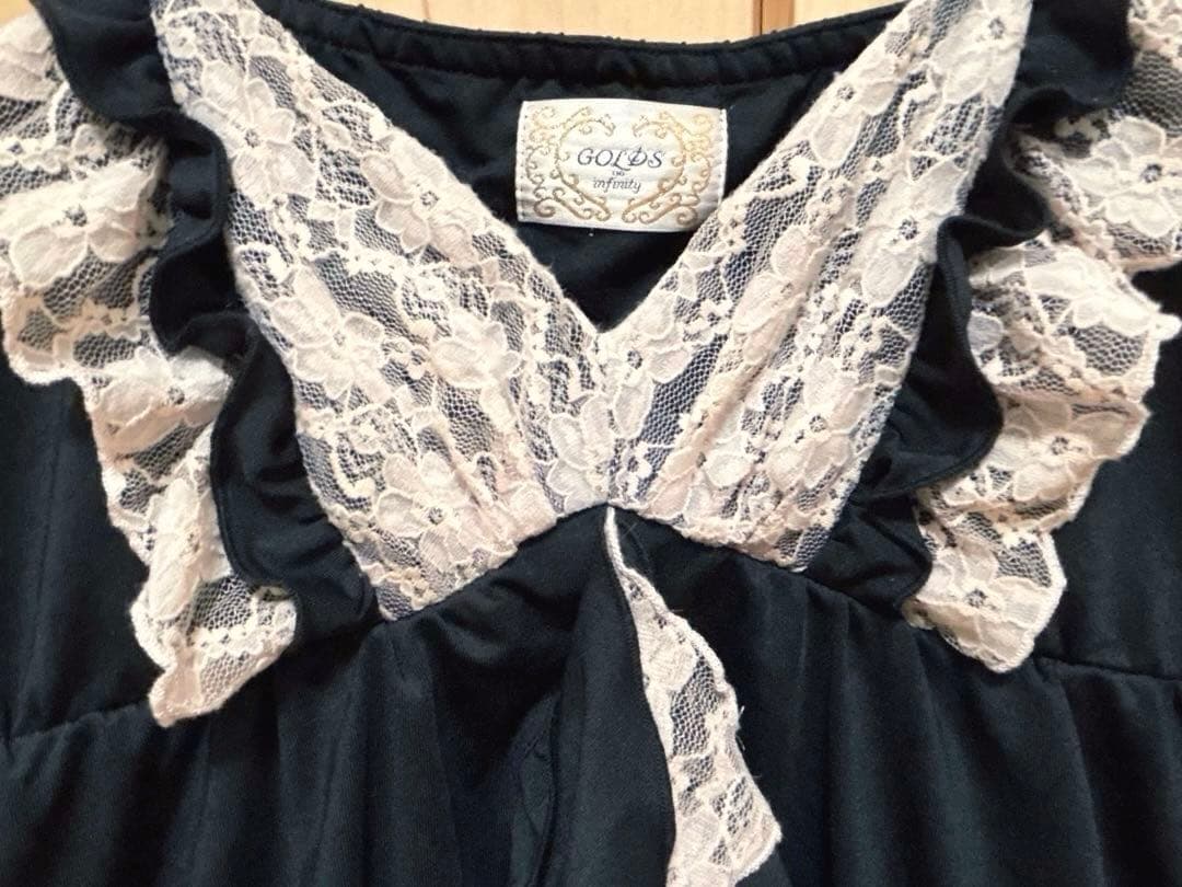 GOLDS♡肩紐ビジュー♡ふりふりラッフルフリル♡レースキャミトップス♡ブラック