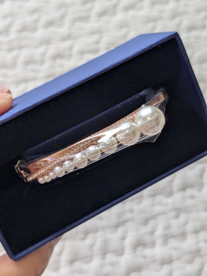 スワロフスキー バングル