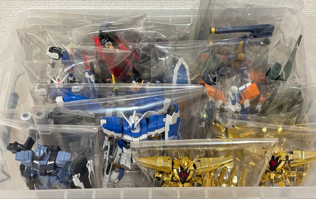 ②ジャンクプラモデル ガンプラ系・RG Hi-νガンダム HG アカツキ 他