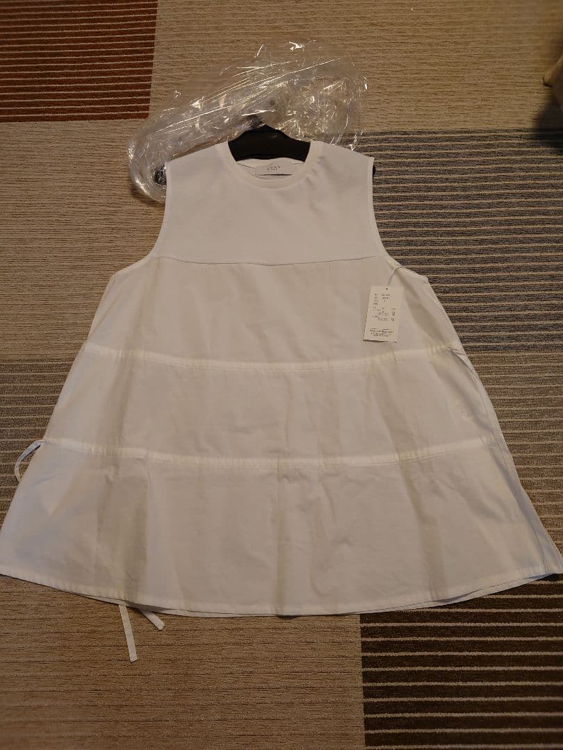 CYAN tokyo ホワイト ノースリーブ チュニック