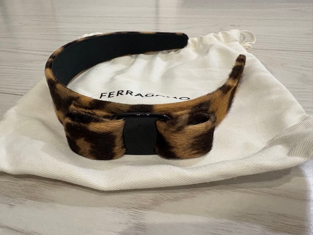FERRAGAMO カチューシャ 新品　レオパード　ヒョウ柄