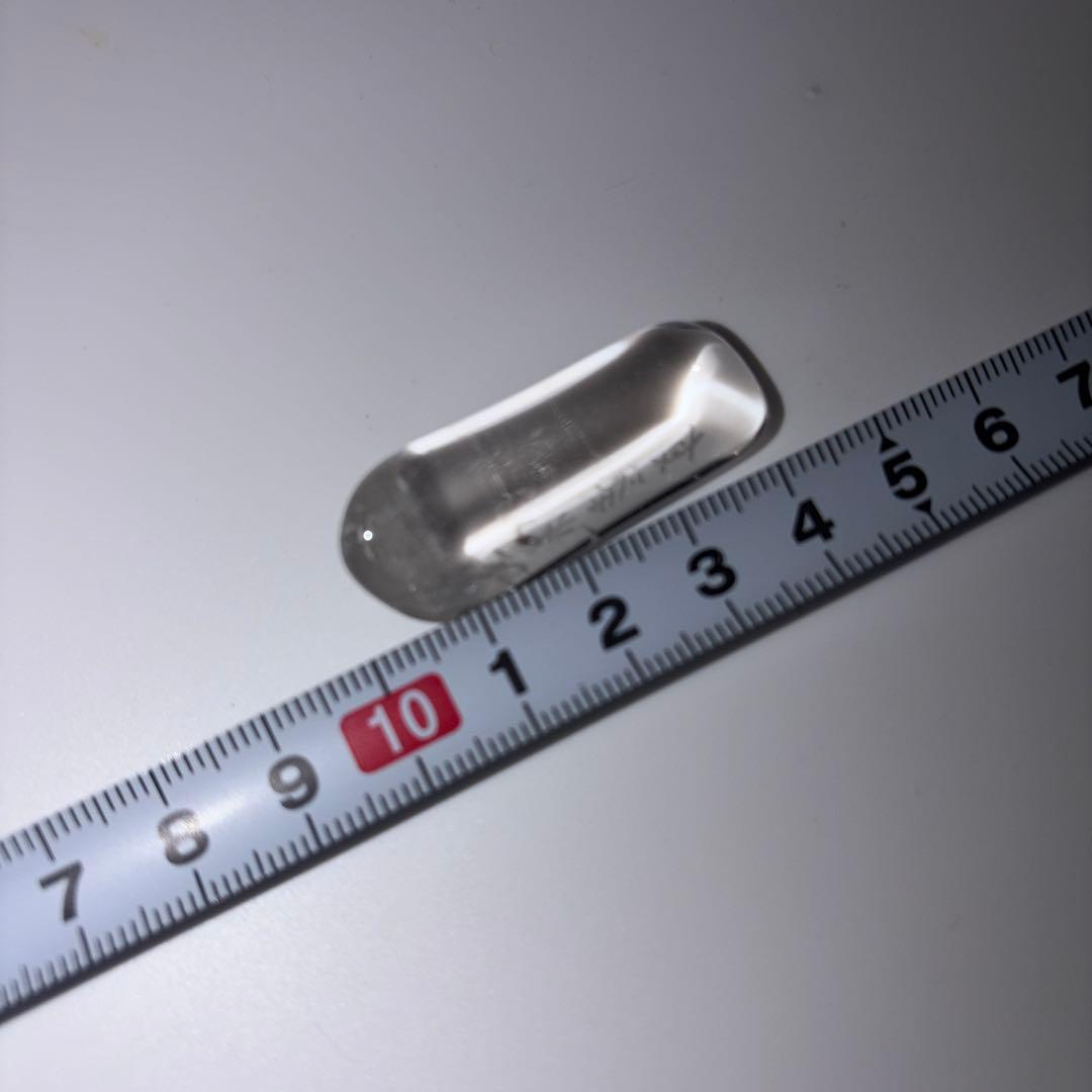 真氣光　気功　天然本水晶　握り石