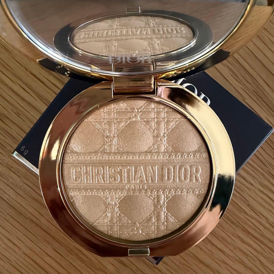 DIOR ディオールスキンフォーエヴァーグロウルミナイザー 001 ホリデー限定