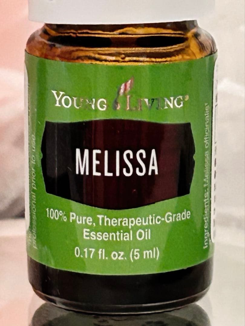 希少メリッサ ヤングリヴィング社　最高級エッセンシャルオイル
