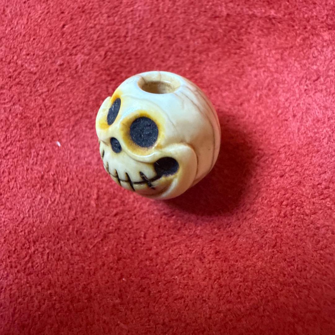 チベタンスカル　チティ・パティ　マンモス牙　ボーンビーズ　チベット　根付　髑髏