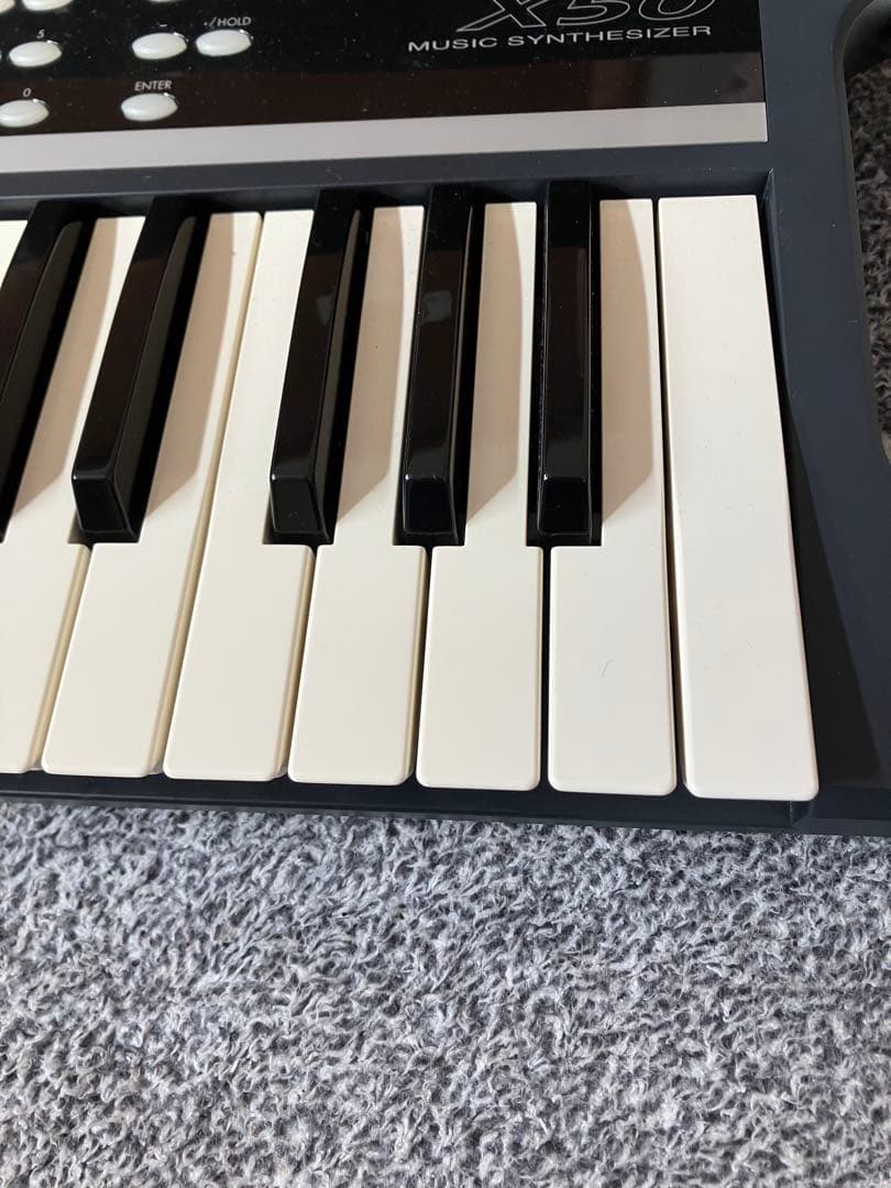 X50 シンセサイザー　中古　配線ジャックゆるい